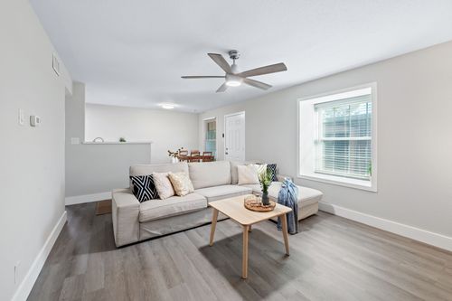 apt-203-7801 Shoal Creek Blvd, Austin, TX, 78757-1004 | Card Image