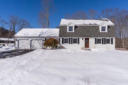 605 Wallis Road, Rye, NH, 03870 | Card Image