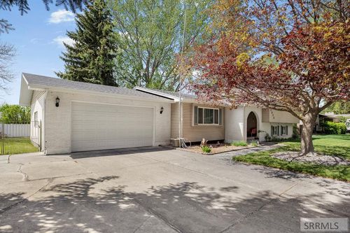 2374 Belmont Ave, Idaho Falls, ID, 83404-6448 | Card Image