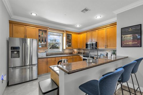 1905-1033 Ne 17th Way, Fort Lauderdale, FL, 33304-2458 | Card Image