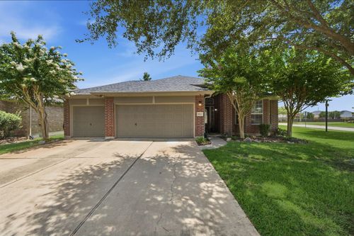 8911 Henrico Ln, Rosenberg, TX, 77469-4882 | Card Image