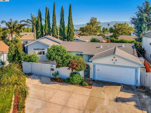 4820 W Fork Ct, San Jose, CA, 95136-2675 | Card Image
