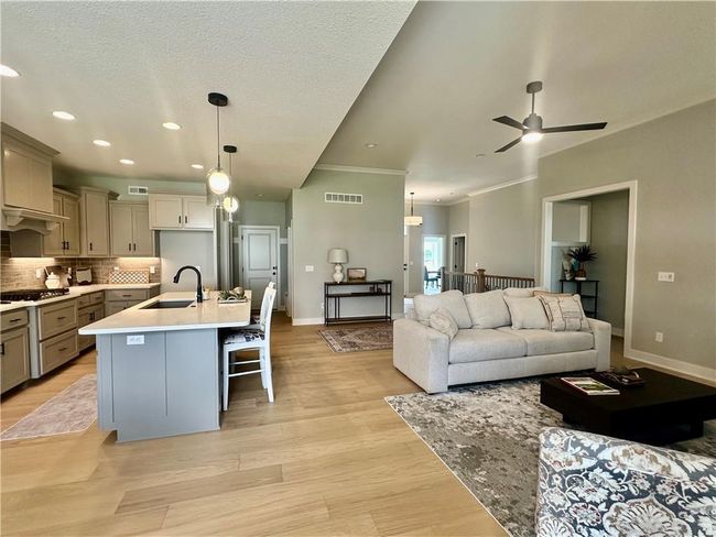 7050 Yulich Ct, House other with 4 bedrooms, 3 bathrooms and null parking in Parkville MO | Image 5