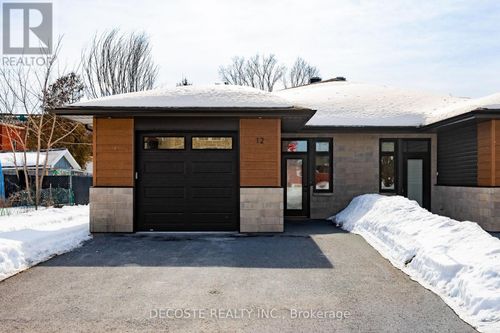 12 Elgin St W, Alexandria, ON, K0C1A0 | Card Image