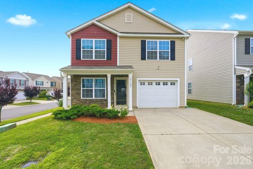 3157 Green Apple Dr, Dallas, NC, 28034-9615 | Card Image