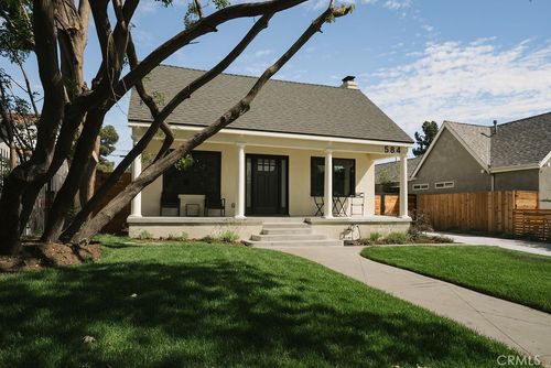 584 N Plymouth Blvd, LOS ANGELES, CA, 90004-1411 | Card Image