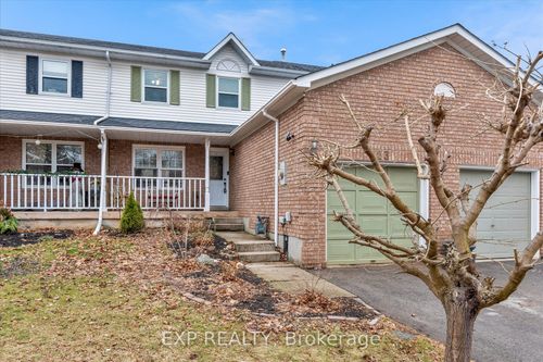 23 Hedge Lawn Dr, Grimsby, ON, L3M5G9 | Card Image