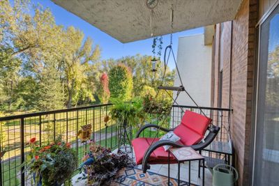 316 - 2485 Londin Lane E, Condo with 2 bedrooms, 1 bathrooms and null parking in Maplewood MN | Image 2