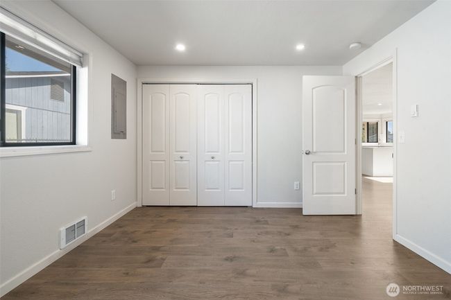 807 W Fir St, House other with 2 bedrooms, 2 bathrooms and 2 parking in Sequim WA | Image 14