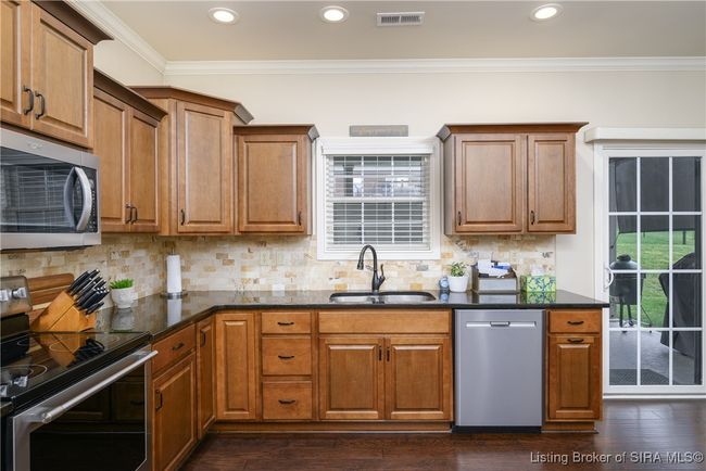 7206 Nelson Ct, Home with 3 bedrooms, 2 bathrooms and null parking in Georgetown IN | Image 11