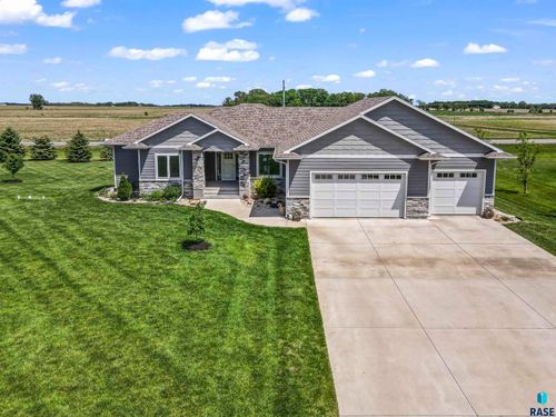 27164 Fairway Pl, Sioux Falls, SD, 57108-6214 | Card Image