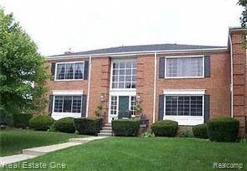 780 E Fox Hills Dr, Bloomfield Hills, MI, 48304-1306 | Card Image