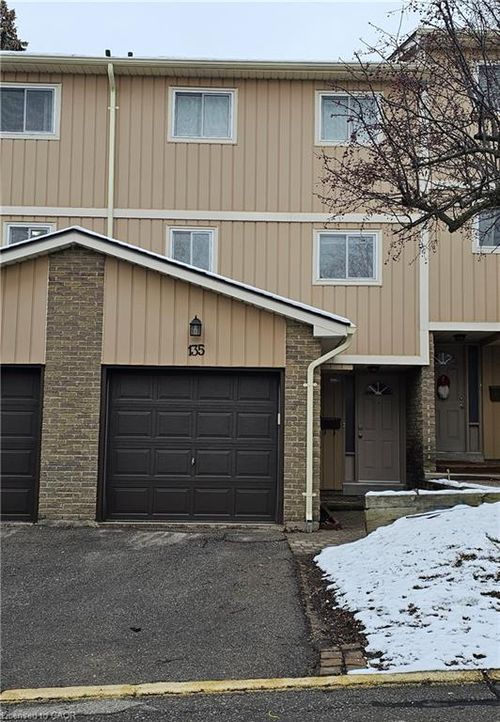 135-51 Paulander Dr, Kitchener, ON, N2M5E5 | Card Image