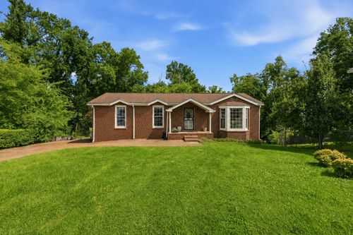 4824 Blue Springs Dr, Nashville, TN, 37211-3951 | Card Image
