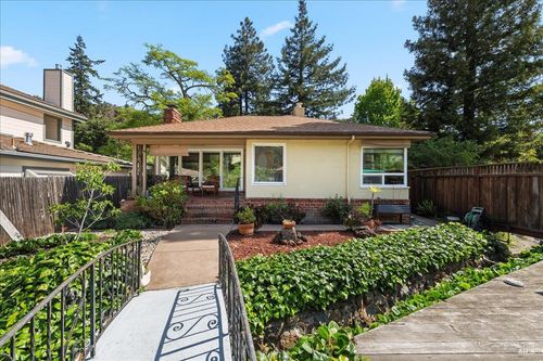 3306 Jordan Rd, Oakland, CA, 94602-3537 | Card Image