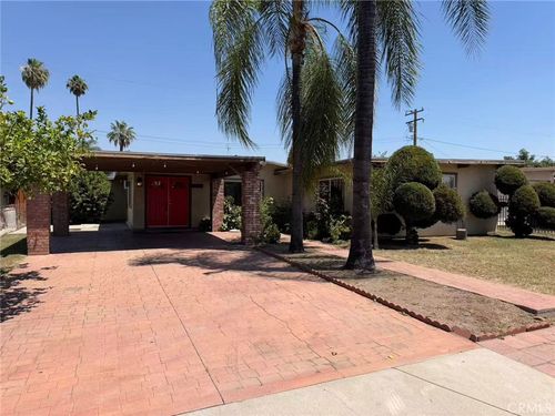 18249 E Gladstone St, Azusa, CA, 91702 | Card Image
