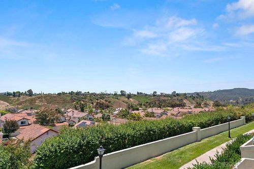 153-4185 Porte De Merano, San Diego, CA, 92122-1946 | Card Image