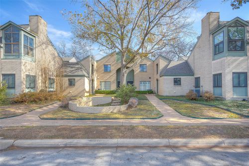 2633 Mccart Ave, Fort Worth, TX, 76110-2230 | Card Image