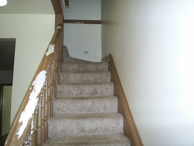 Unit 1 stairs | Image 18