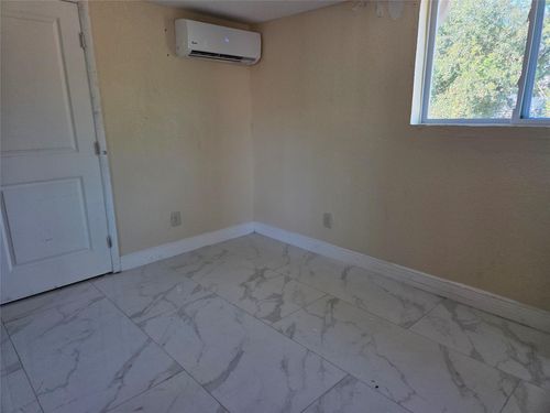 413 Sw 71st Ave, North Lauderdale, FL, 33068-1429 | Card Image