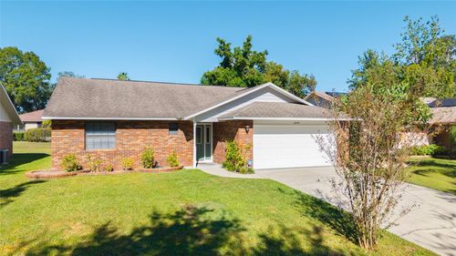 6549 Foxmoor Dr, ZEPHYRHILLS, FL, 33542-0614 | Card Image