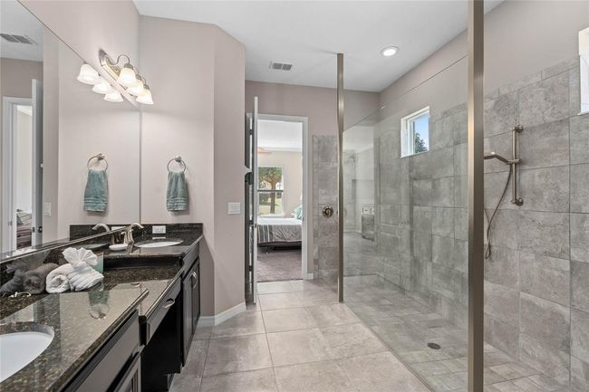 Owners En-Suite | Image 27