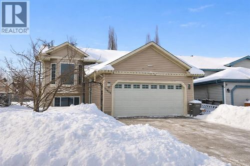 11413 92a St, Grande Prairie, AB, T8V7E7 | Card Image