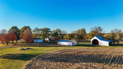 2334 N 100th Rd, Wellsville, KS, 66092-4025 | Card Image