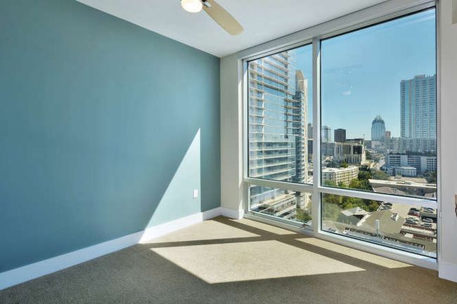 APT-1703 - 300 Bowie St, Condo with 2 bedrooms, 2 bathrooms and 2 parking in Austin TX | Image 12