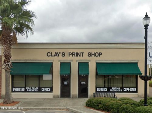 1513 24th Ave, Gulfport, MS, 39501-2070 | Card Image