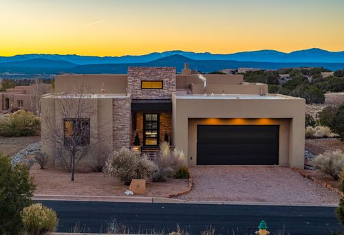 7 Abierto Way, Santa Fe, NM, 87506-8356 | Card Image