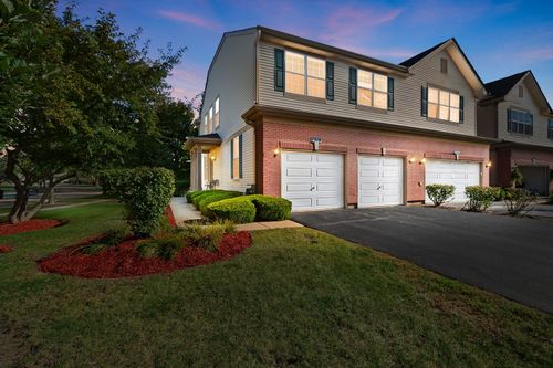 1319 W Crane View Ct, Round Lake, IL, 60073-2357 | Card Image