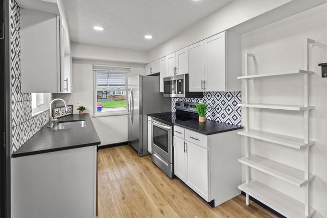 1861 Berkeley Rd, House other with 3 bedrooms, 2 bathrooms and null parking in Columbus OH | Image 7