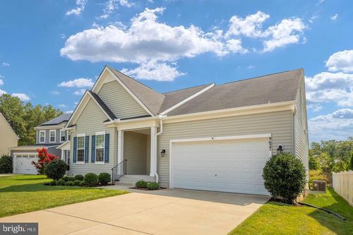 9627 Hillcrest Dr, FREDERICKSBURG, VA, 22407-4403 | Card Image