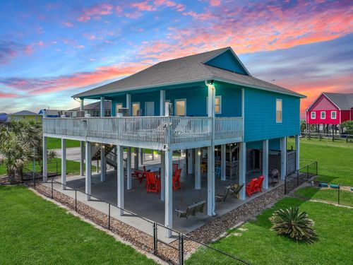 962 Surfside Dr, Crystal Beach, TX, 77650 | Card Image
