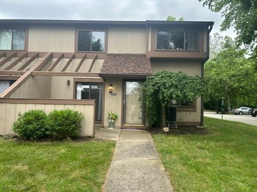 11558 Harbour Light Dr, North Royalton, OH, 44133-2681 | Card Image