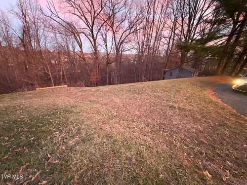 714 Turnpike Ct, Jonesborough, TN, 37659-5627 | Card Image