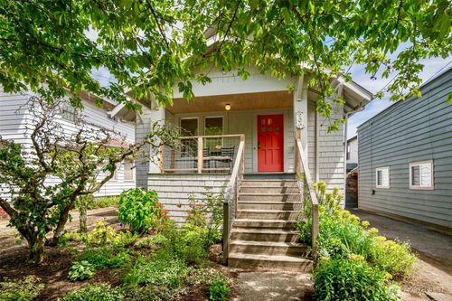 906 19th Avenue, Seattle, WA, 98122 | Card Image