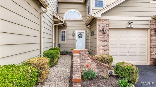 3105 Autumn Shores Dr, Maryland Heights, MO, 63043-4916 | Card Image