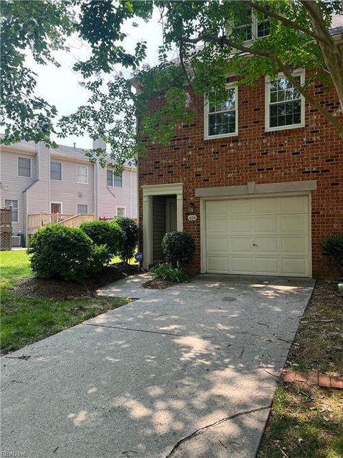 639 Todd Trl, Newport News, VA, 23602-9033 | Card Image