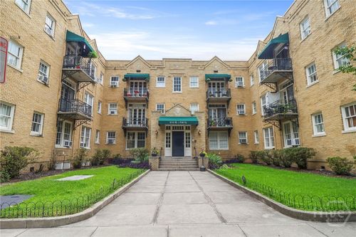 apt-35-210 E State St, Savannah, GA, 31401-3445 | Card Image