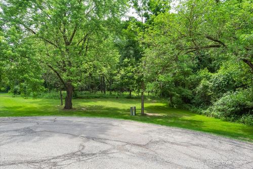 39225 Rangers Way, Antioch, IL, 60002-8100 | Card Image