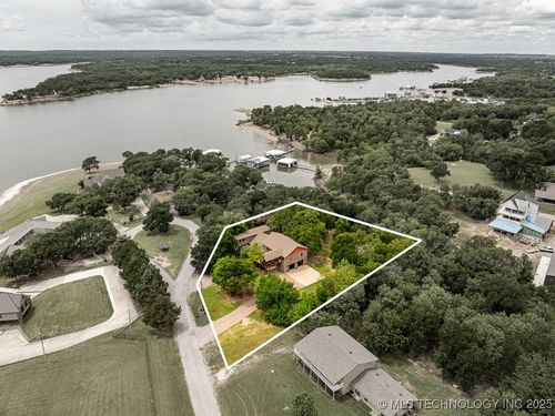 9094 Waters Edge, Kingston, OK, 73439-8402 | Card Image
