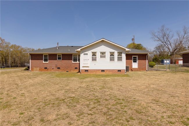 111 Central Ave, House other with 3 bedrooms, 2 bathrooms and null parking in Honea Path SC | Image 19