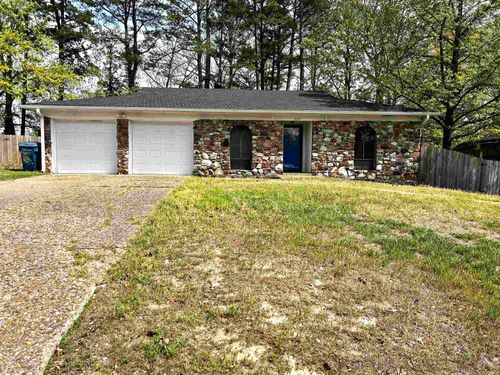 3211 Dartmouth Ct, Little Rock, AR, 72204-4303 | Card Image