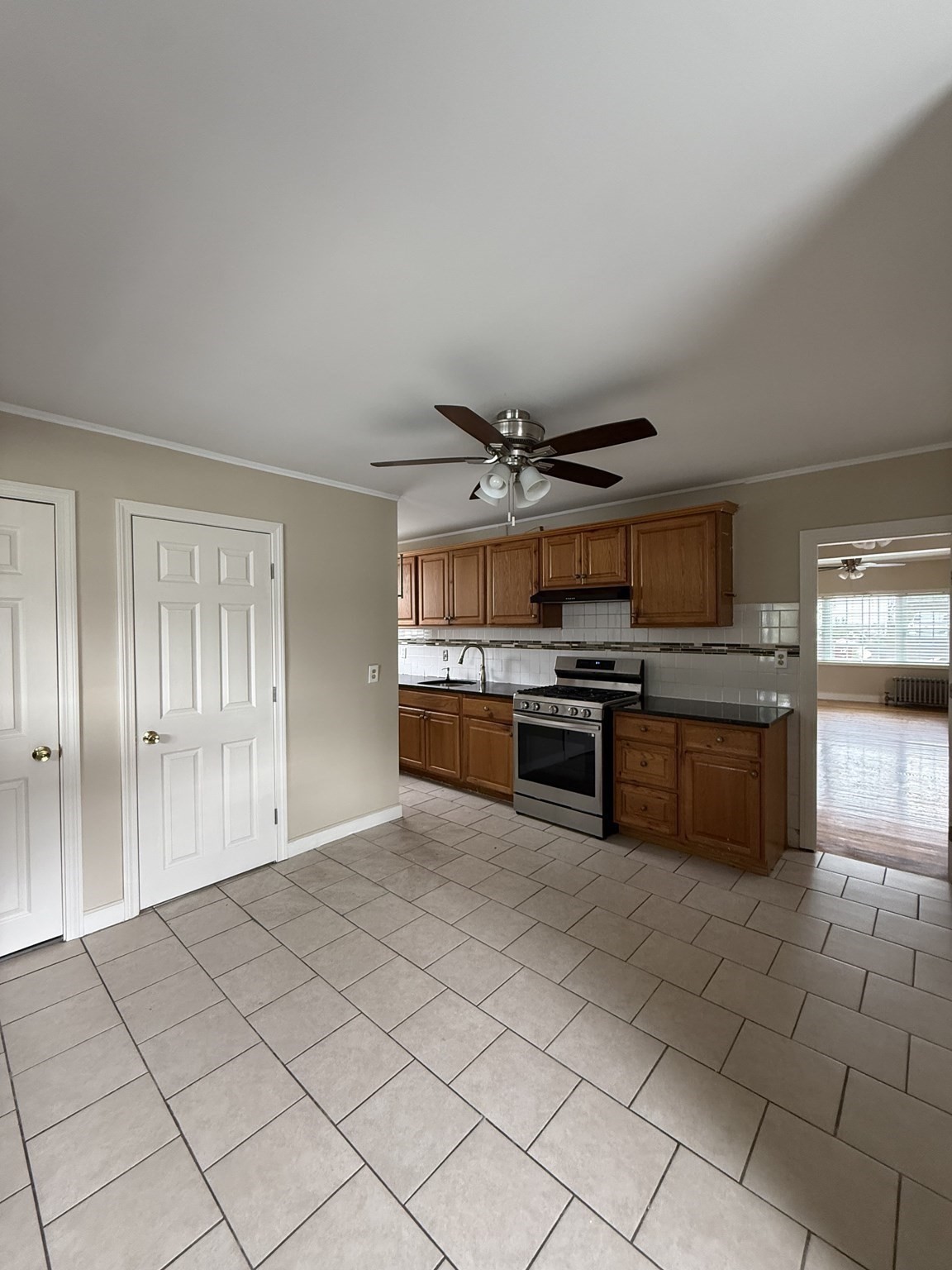 Residential Lease in Lowell 4