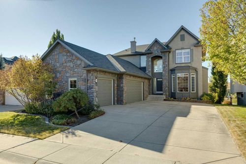 139 Discovery Ridge Way Sw, Calgary, AB, T3H5G4 | Card Image