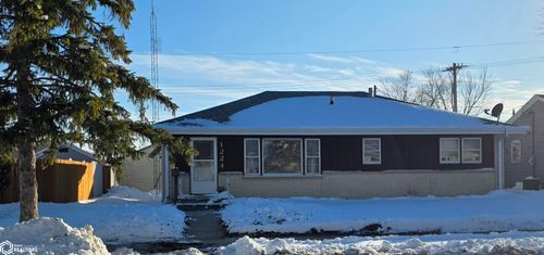 1224 Betsy Ln, Webster City, IA, 50595-2704 | Card Image