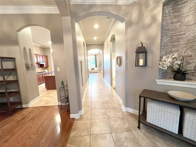 27210 Shauna Ln, House other with 4 bedrooms, 3 bathrooms and 3 parking in Spring TX | Image 6