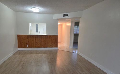 apt-101-7901 Colony Cir S, Tamarac, FL, 33321-3927 | Card Image